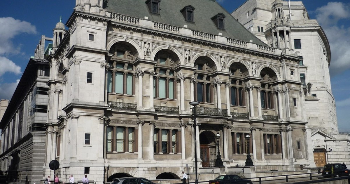 倫敦舊City of London School建築資料照，作英格蘭教育題材示意