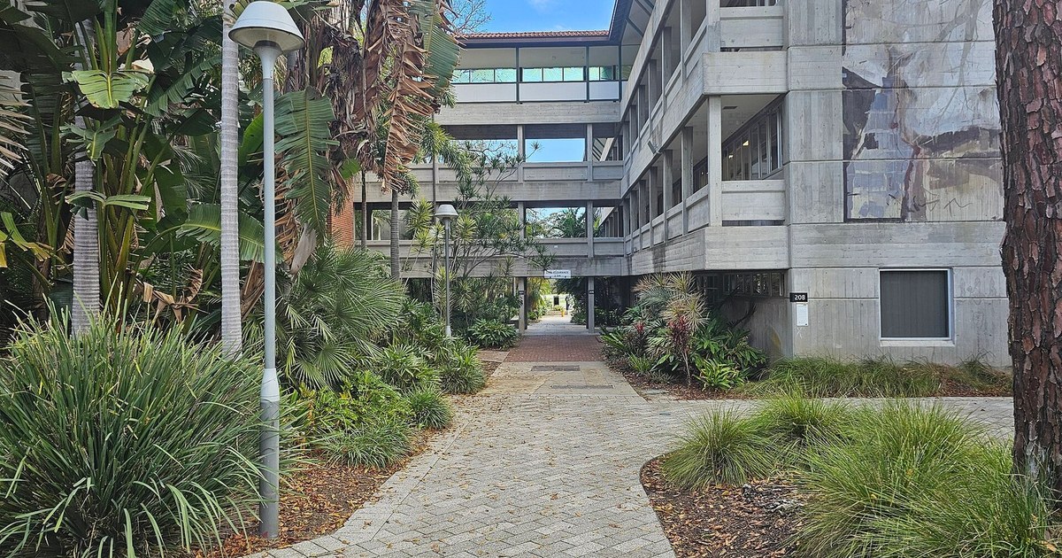 Curtin大學208號建築旁步道資料照，非合併活動現場
